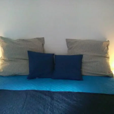 A Un Passo Dal Mare Apartment *